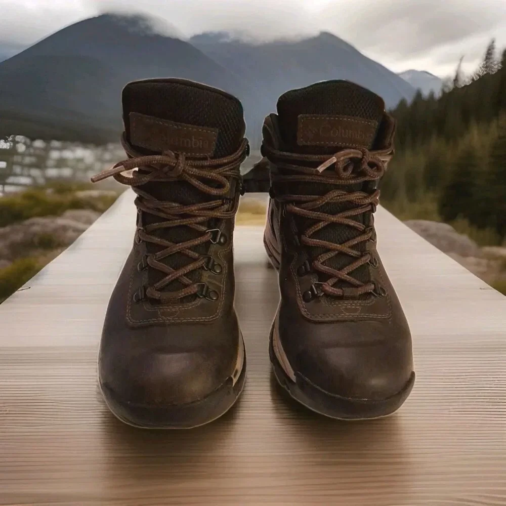 Columbia Women's‎ Newton Ridge BL3783-231 Dark Brown Black Hiking Boots Size 8.5